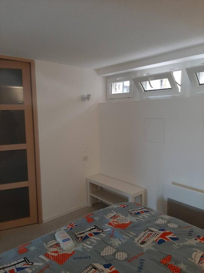 Appartement climatisé au calme en Provence Pierrefeu-du-Var Esterno foto