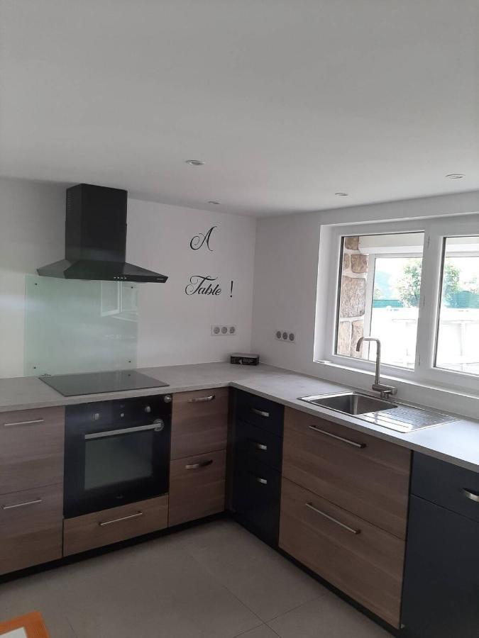 Appartement climatisé au calme en Provence Pierrefeu-du-Var Esterno foto